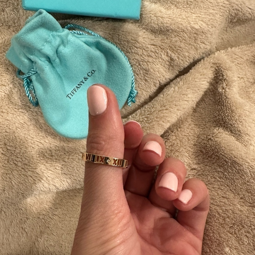 BRAND NEW Tiffany & Co. 18ct Rose Gold and Diamond Atlas Pierced Ring Size 7.5 - Picture 7 of 9